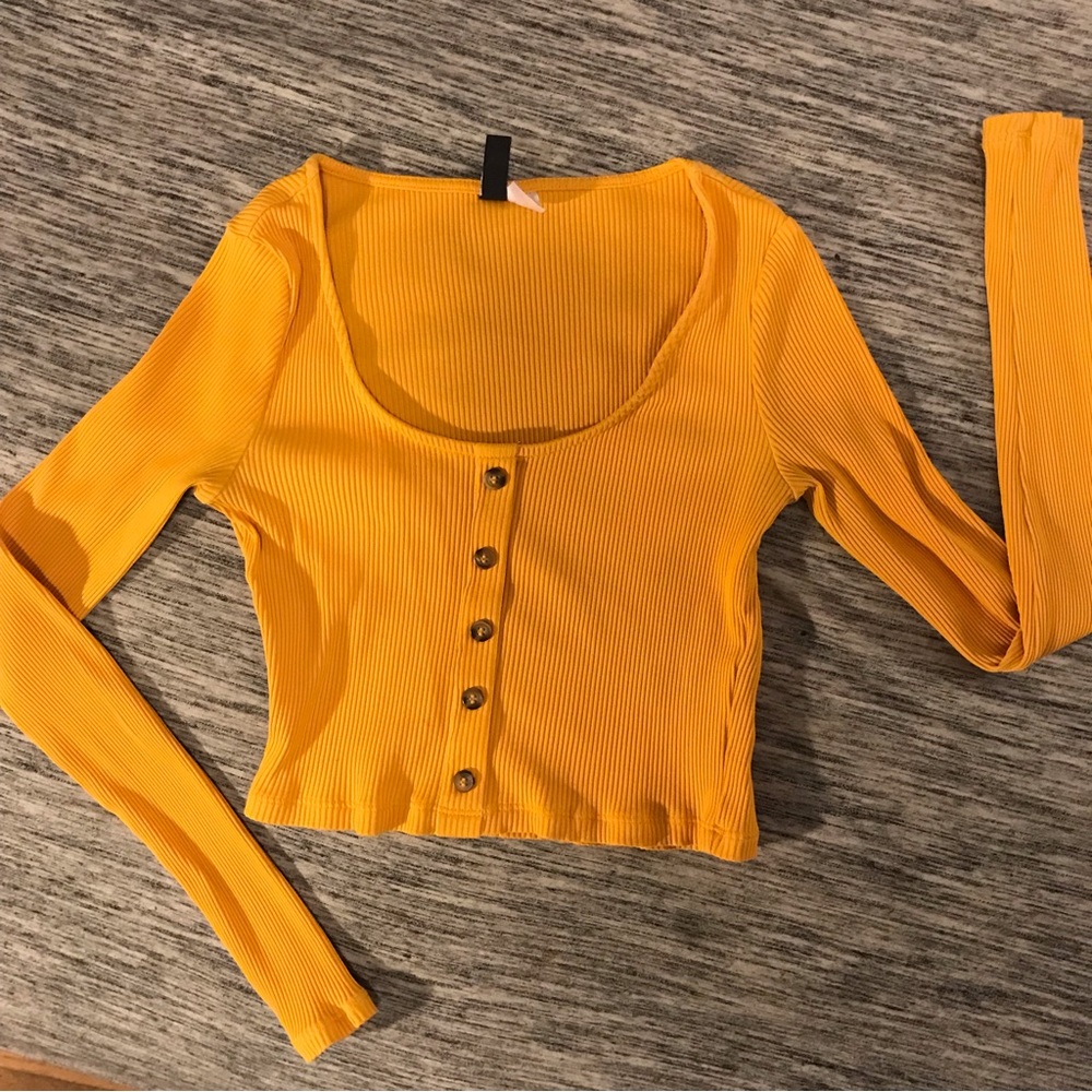 Divided womens small low-cut button-up sweatshirt